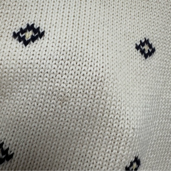 Vintage Cambridge Dry Goods cream fleur-de-lis sweater - Picture 7 of 8